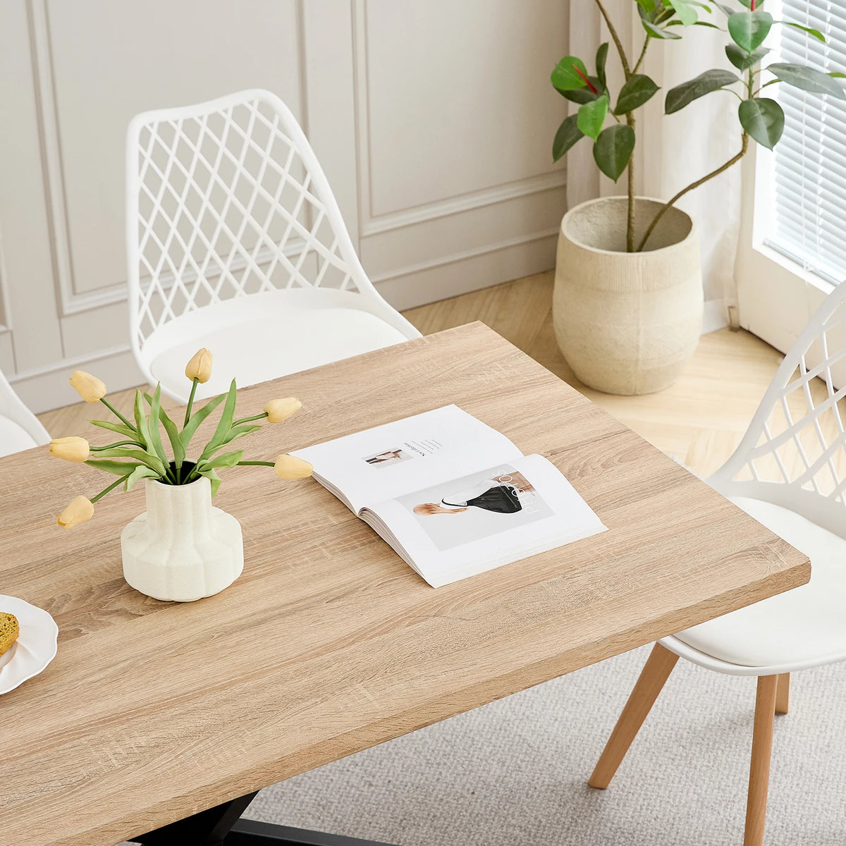 Table à Manger 140 × 80 cm – Design Moderne & Pieds Métal